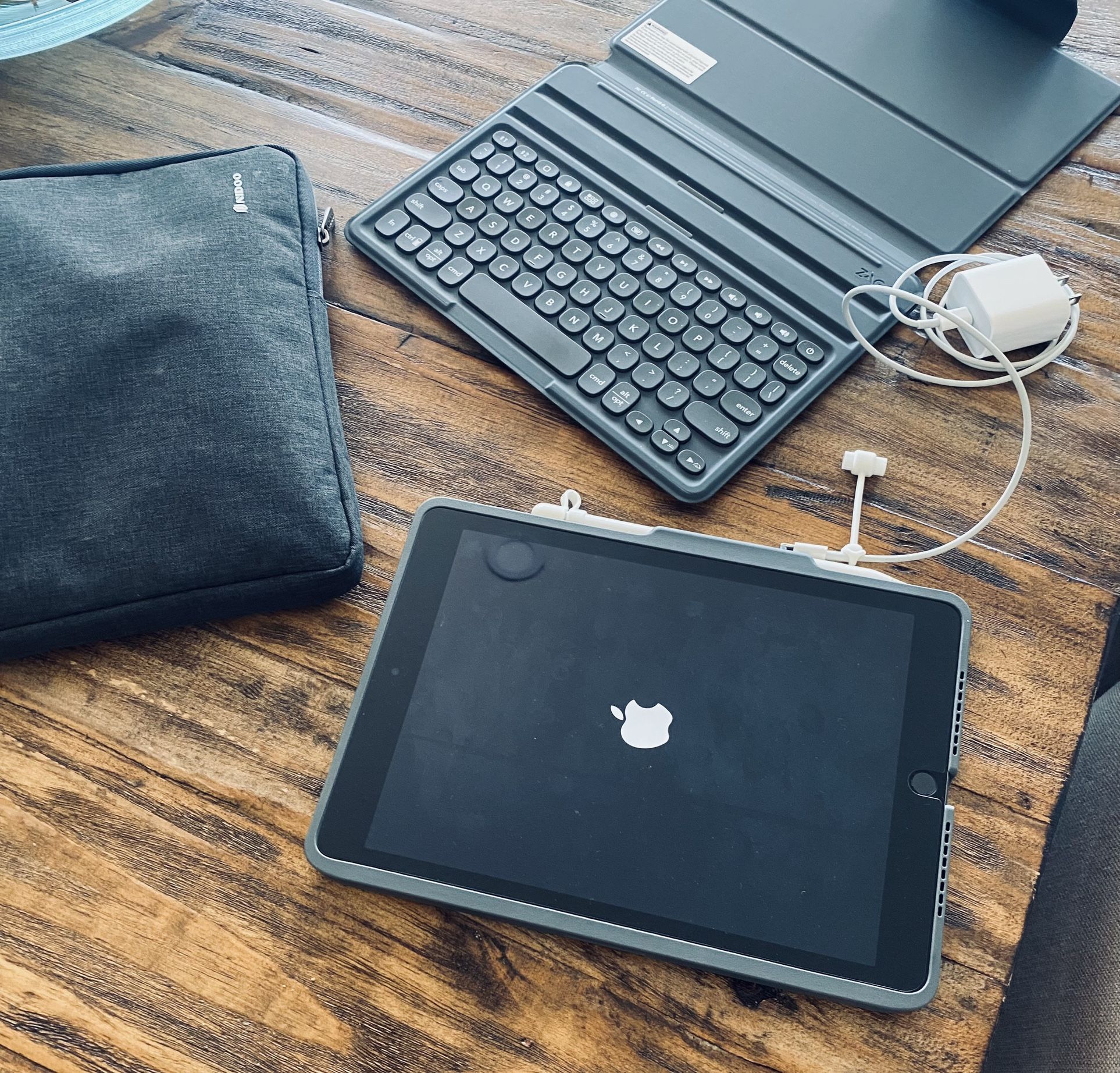 Apple iPad 10.2in
