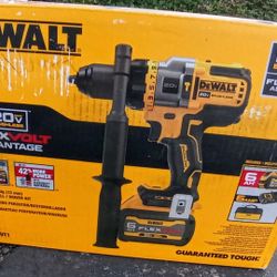 DeWalt 20v Brushless Hammer Drill With Flex volt  60v Battery  