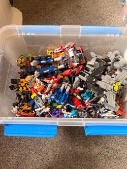 Large Lot of Transformers Action Figures
