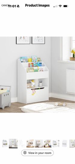 Kids bookshelf