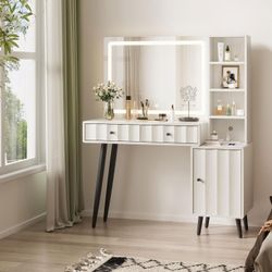 55英寸高带灯梳妆台镜 梳妆台，白色，BD1001WH

44" W x 55" H Vanity Desk Mirror with Light, Makeup Vanities Large Wave Fluted Dressing Table & 2 Drawers, Adjustable She