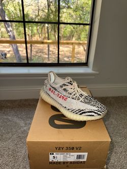 Adidas Yeezy Boost 350 V2 Zebra Size 5.5