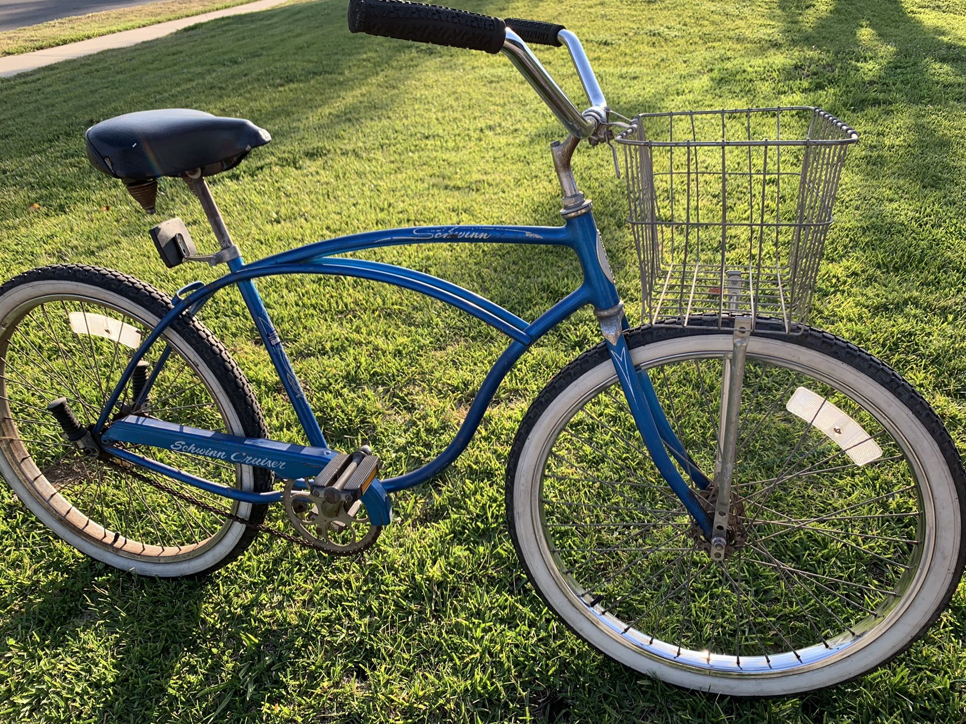 Vintage Schwinn Beach Cruiser trade 4 80’s bmx for Sale in Chino Hills