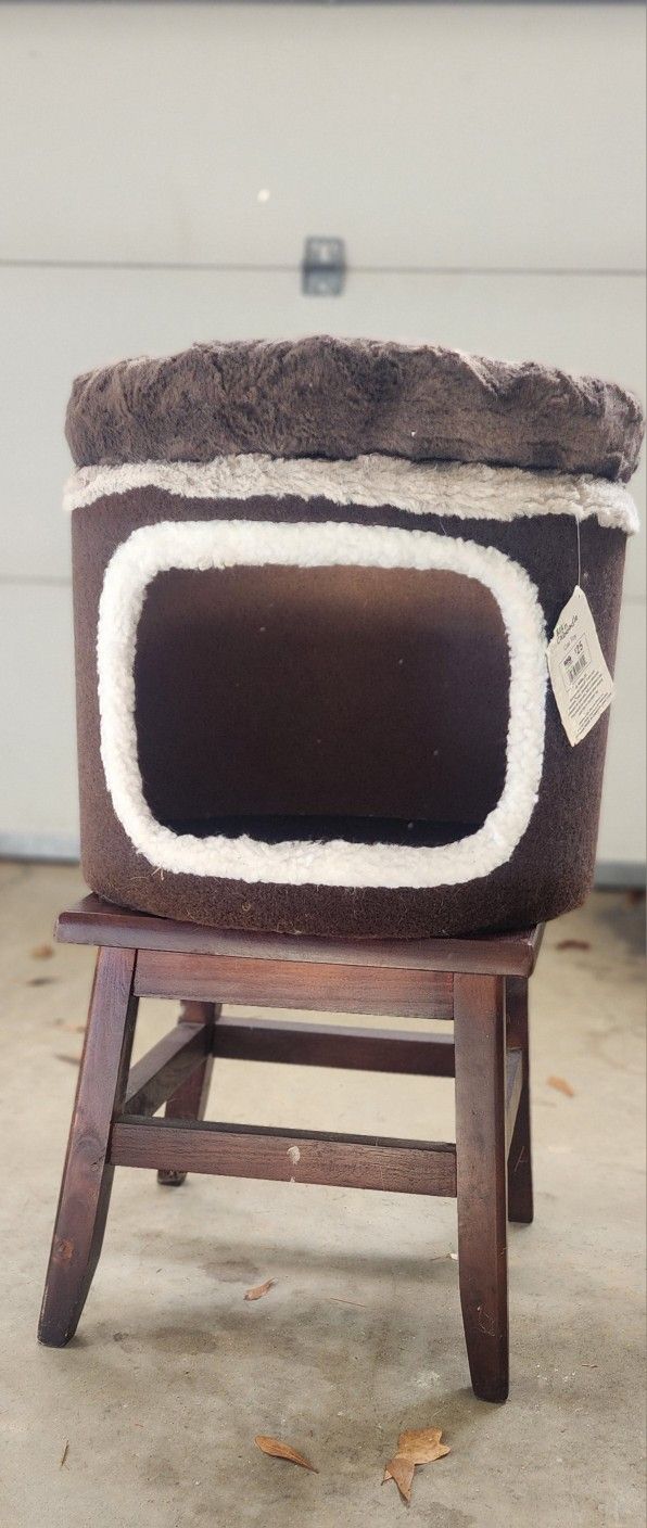 Cat House
