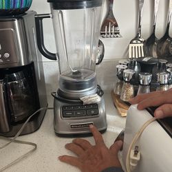 Gently used Kitchen aid Blenders