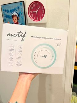 Motif Breastfeeding
