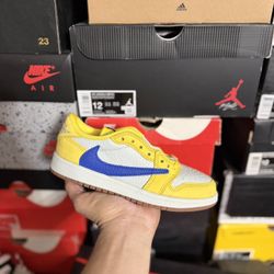 DS Jordan 1 Low Travis Scott Canary size 1.5Y 
