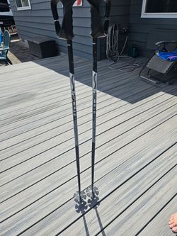 Ski poles