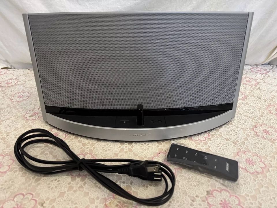 Bose® SOUNDDOCK® 10 Bluetooth® digital music system
