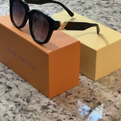 New LV Sunglasses 