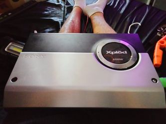 1200 Watt Sony Xplode 2/1 Channel XM -2002GTW AMP