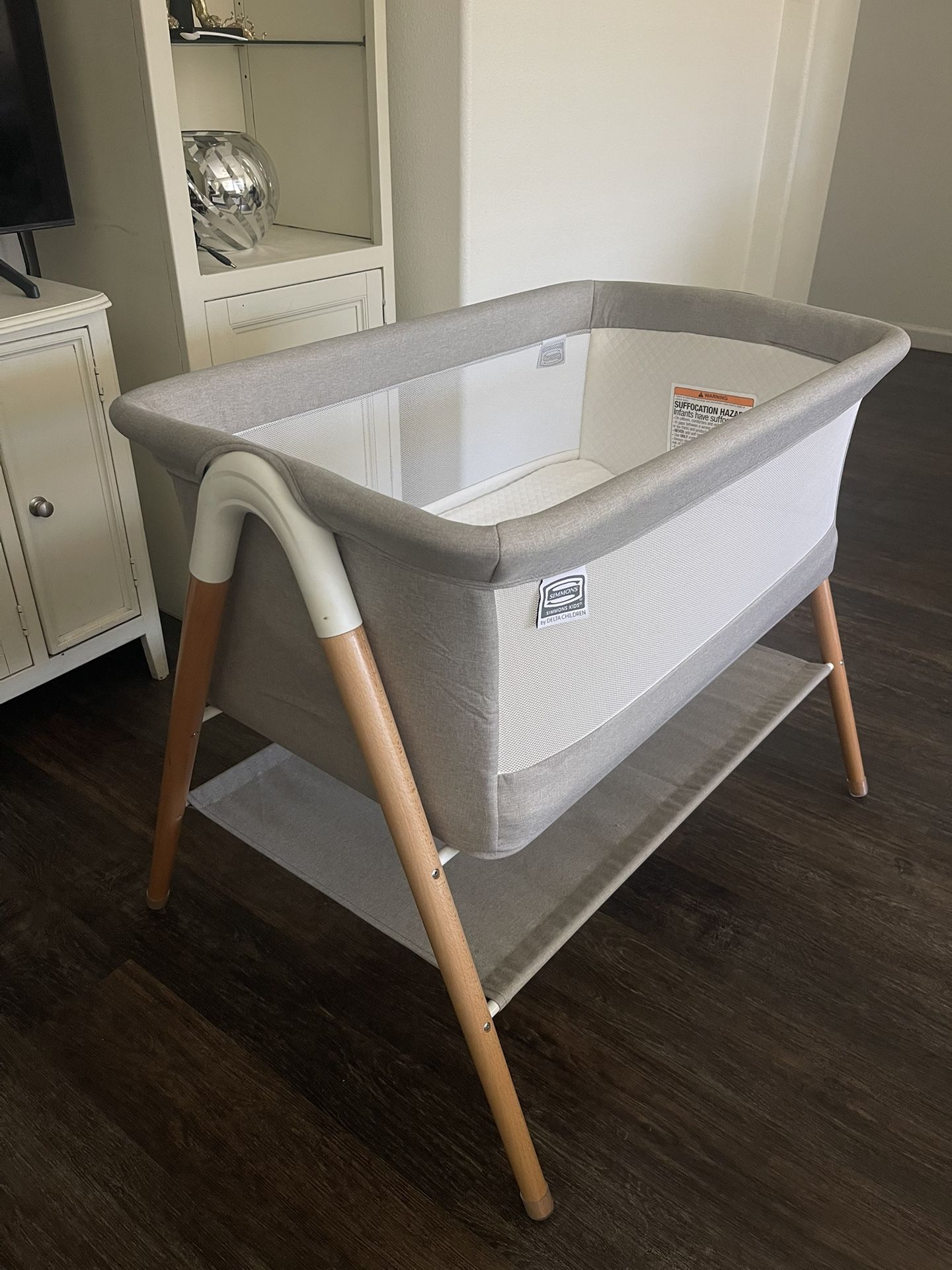 Grey Bassinet