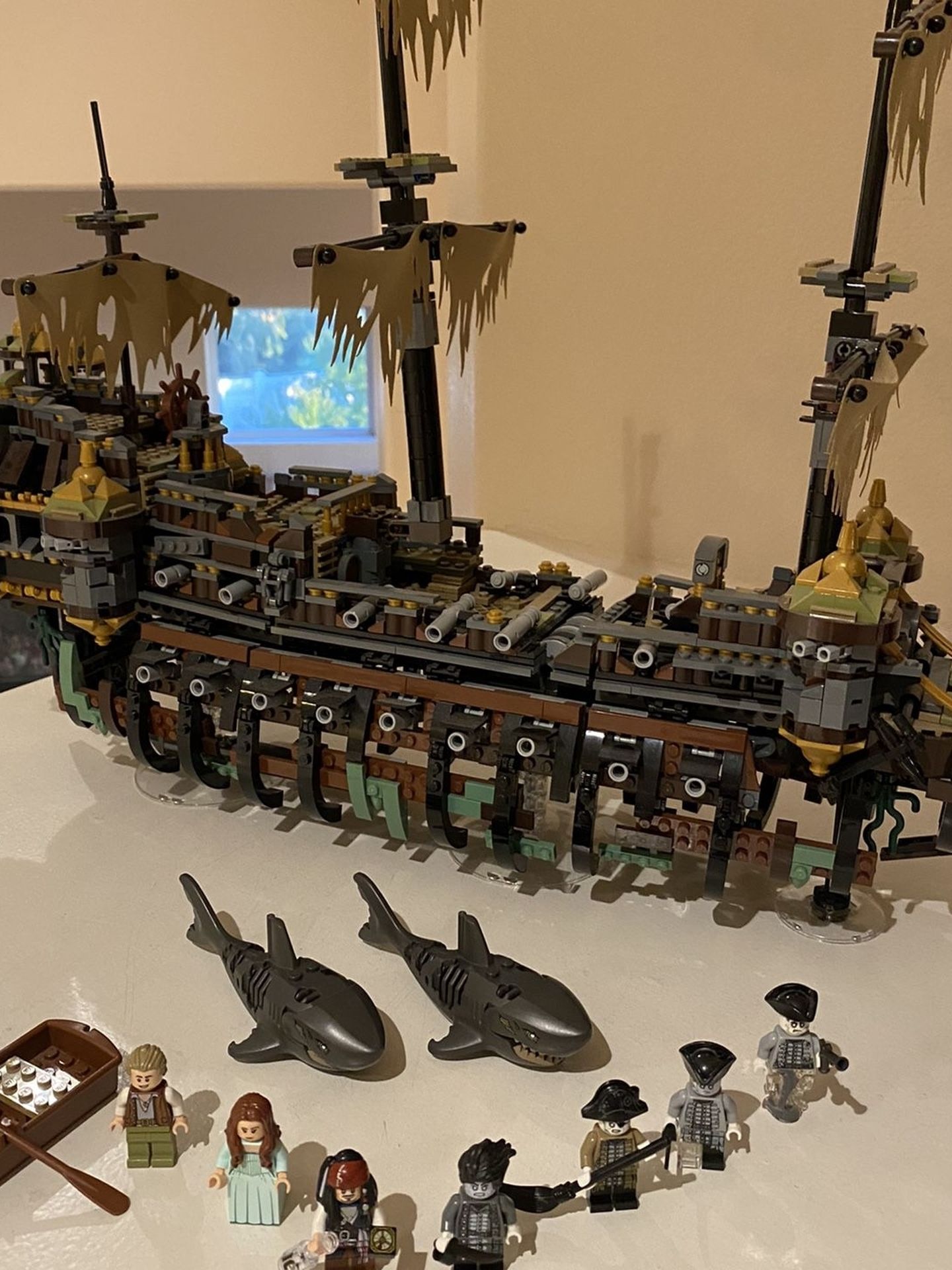 Pirates of the Caribbean Silent Mary Lego Set