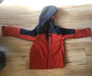 Size 8 boys jacket ( no holes stains) worn few times