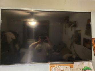 Hitachi Roku TV
