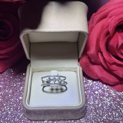 Diamond 3 Stone ring 