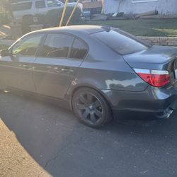 2004 BMW 530i