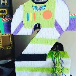 You Story 2 Theme Piñata 