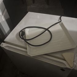 OBO Mini Fridge- Easy Fix (Needs Minor Repair) 