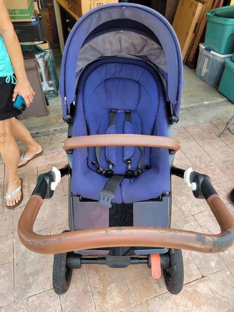Stroller with Bassinet