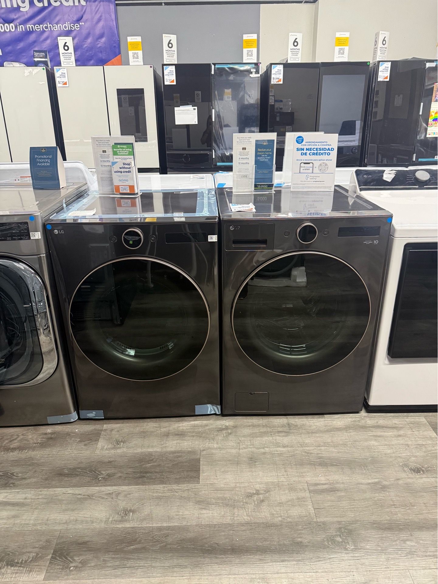 LG - 5.0 Cu Ft Extra Large Capacity Front Load Washer With AI Digital Knob & 7.4 Cu Ft Smart Gas Dryer Set With Ai Dryer In Black Steel 🔥