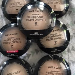New  Wet&wild  Photofocus Press Finish  Powder 
