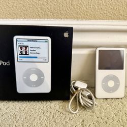 iPod Classic 5th Generation 60GB Ma003lla White -Open Box-