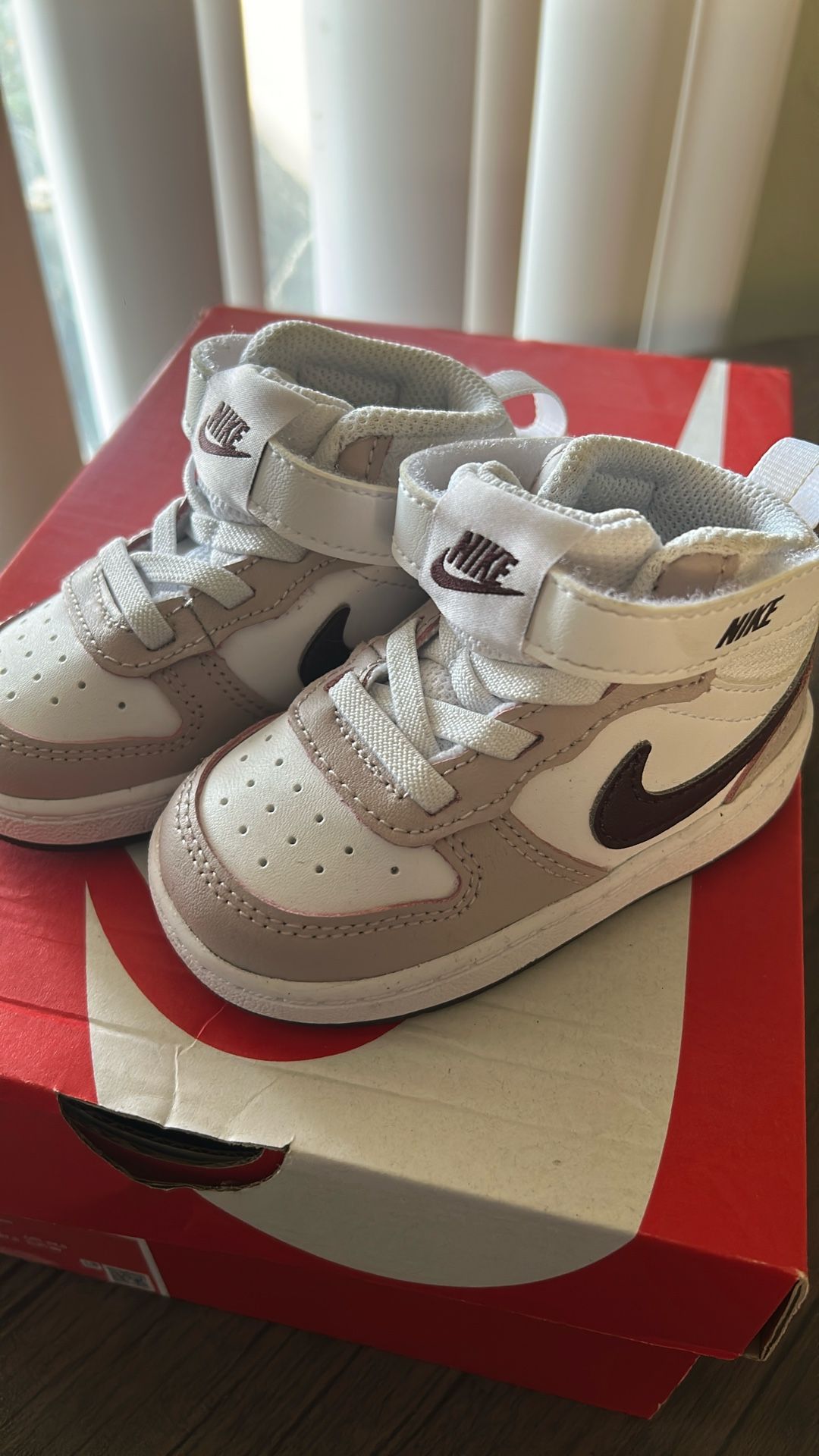 Baby Nike Shoes Size 5c New