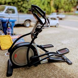 Proform Elliptical 1120E Adjustable Stride 