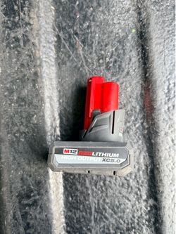 Milwaukee M12 12-Volt Lithium-lon XC High Output 5.0 Ah Battery Pack