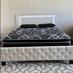 Available in Different Colors - Trendy LED Light Bed/ HeadBoard/ Bed Frame -Brand New- SAME DAY DELIVERY - No Credit Needed