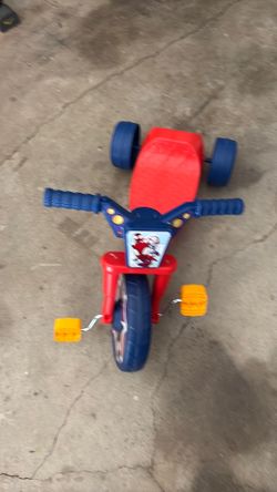 FREE!! Kid’s tricycle