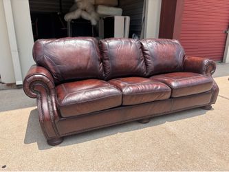 *FREE DELIVERY* Genuine Leather Sofa