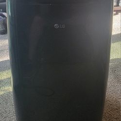 LG Portable Air Conditioner 