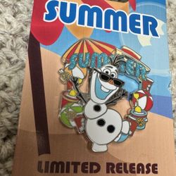 Disney Pins Olaf Summer