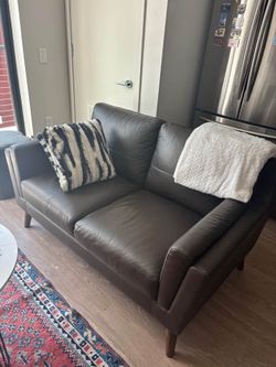 Azaya Upholstered Loveseat, Leather Match