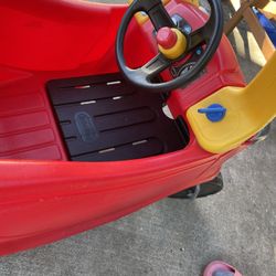 Little Tykes cozy coupe
