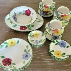 Blue Ridge Southern Pottery - Flower Ring Pattern - American Made
Rare Vintage Dish Set $250 OBO