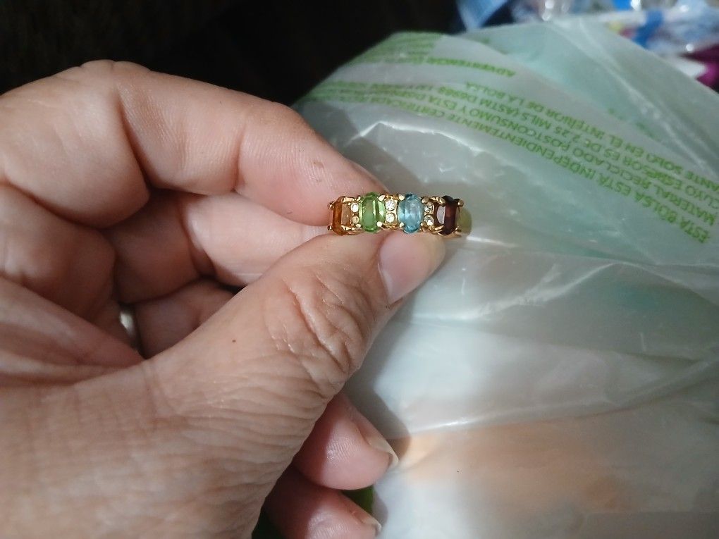 Beautiful.
Gold plated size 10 Ring 