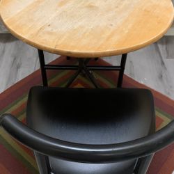 Breakfast Table with 2 Chairs 
