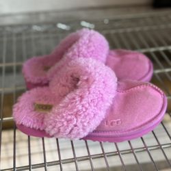 UGG girls Slippers Size 13 Pink 