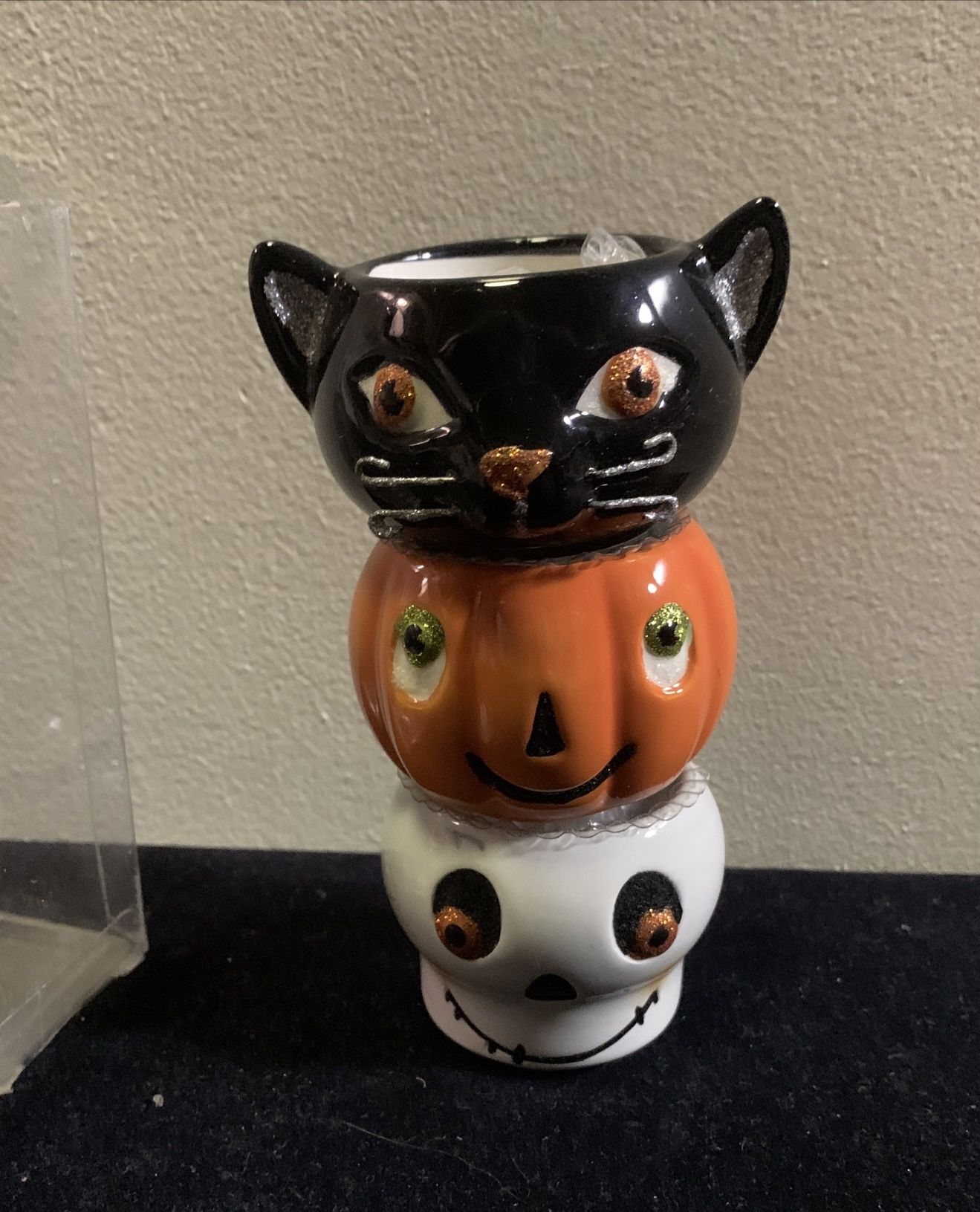 New Hallmark Halloween Spooky Lights - Tea Light candle holders - ceramic black cat, pumpkin, skull - box has damage