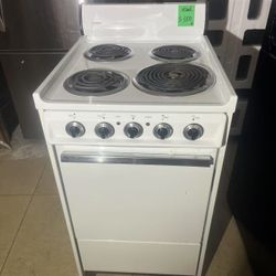 Electric hot point stove, 24 inch. Used 