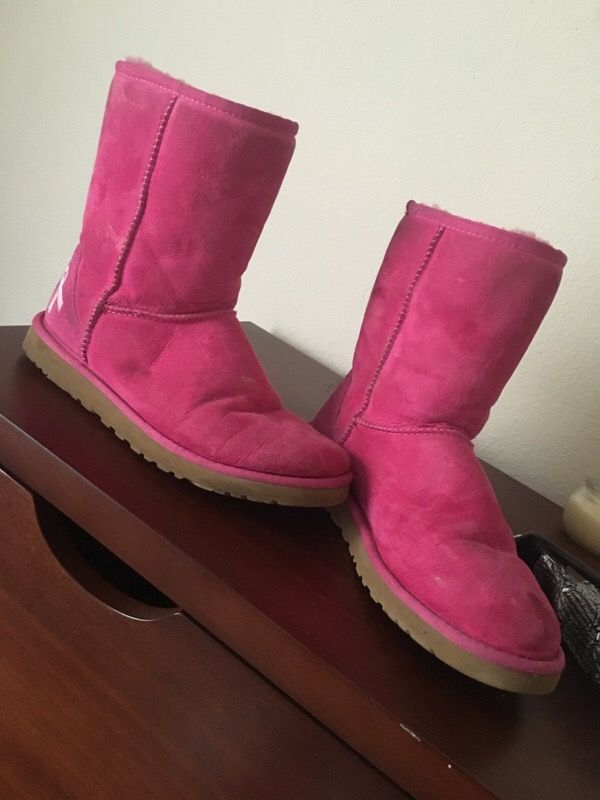 Pink Uggs