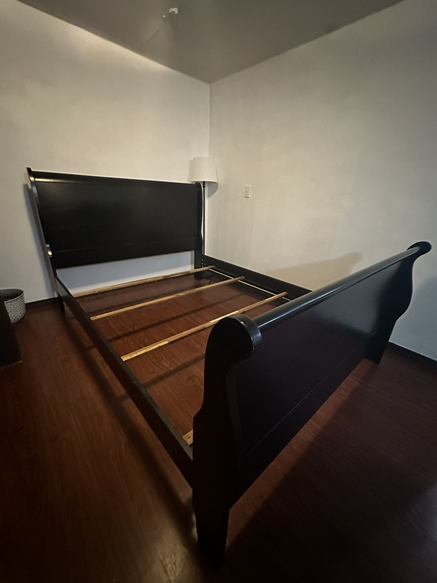 Queen Size Bed With Dresser And Nightstand.