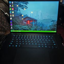 RAZER BLADE 16 i9 RTX 4070