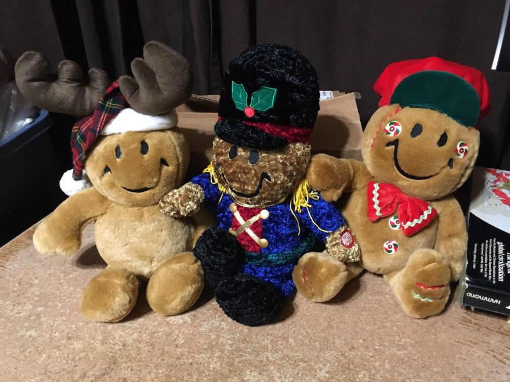 Lot Of Three Dandee Tickle Tickle Wiggle Wiggle Christmas Plush Reindeer Nutcracker Gingerbread Man
