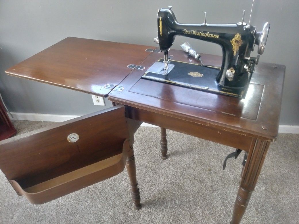ANTIQUE FREE WESTINGHOUSE SEWING MACHINE
