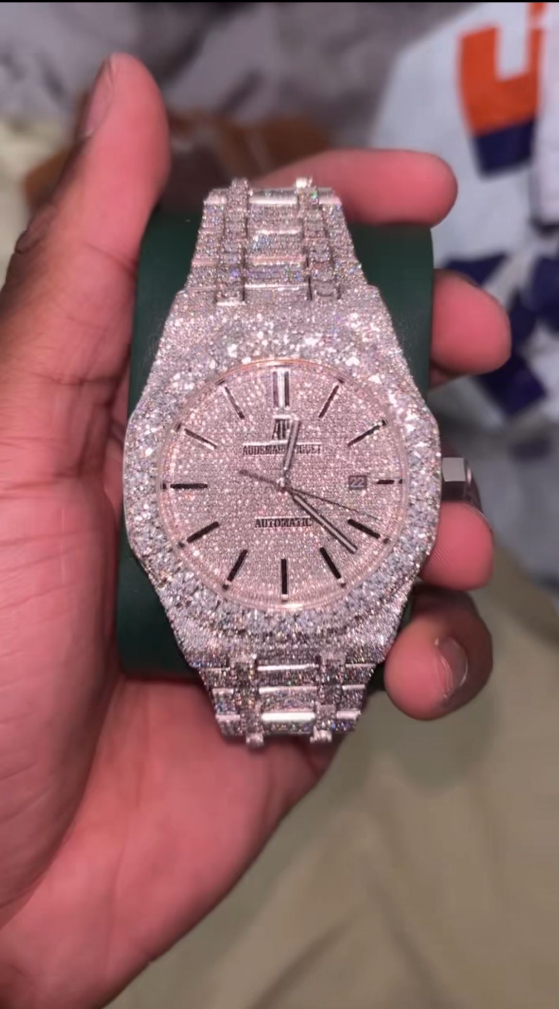 Moissanite Ap
