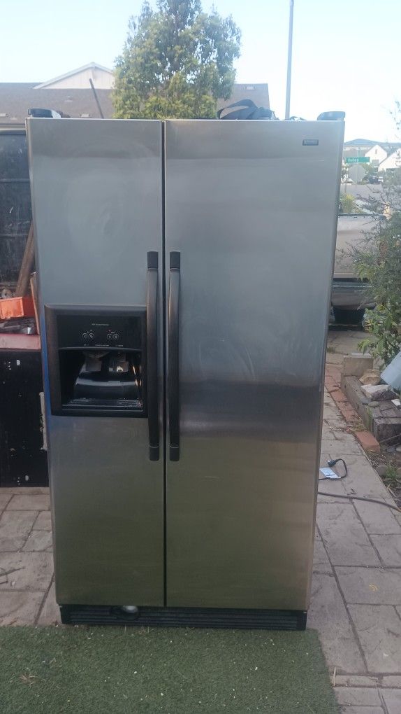 Kenmore Double-door Fridge